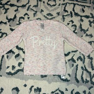 Cozy Pink Crew Neck Sweater with Pretty Design​​